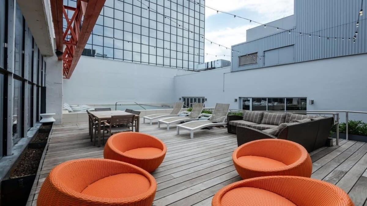 26Th Fl Bold Cozysuites With Pool, Gym Dallas Exterior photo