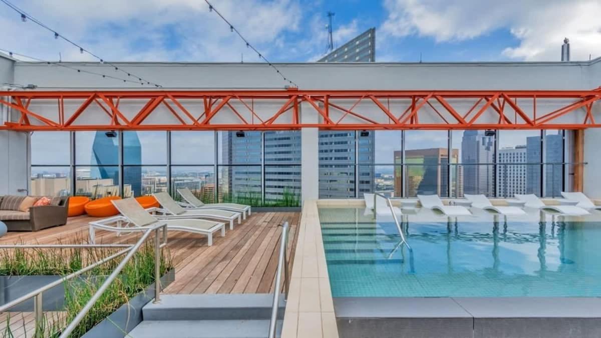 26Th Fl Bold Cozysuites With Pool, Gym Dallas Exterior photo